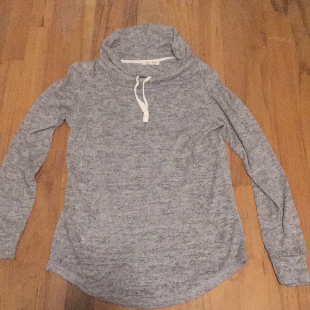 Grey ribbed sweatshirt